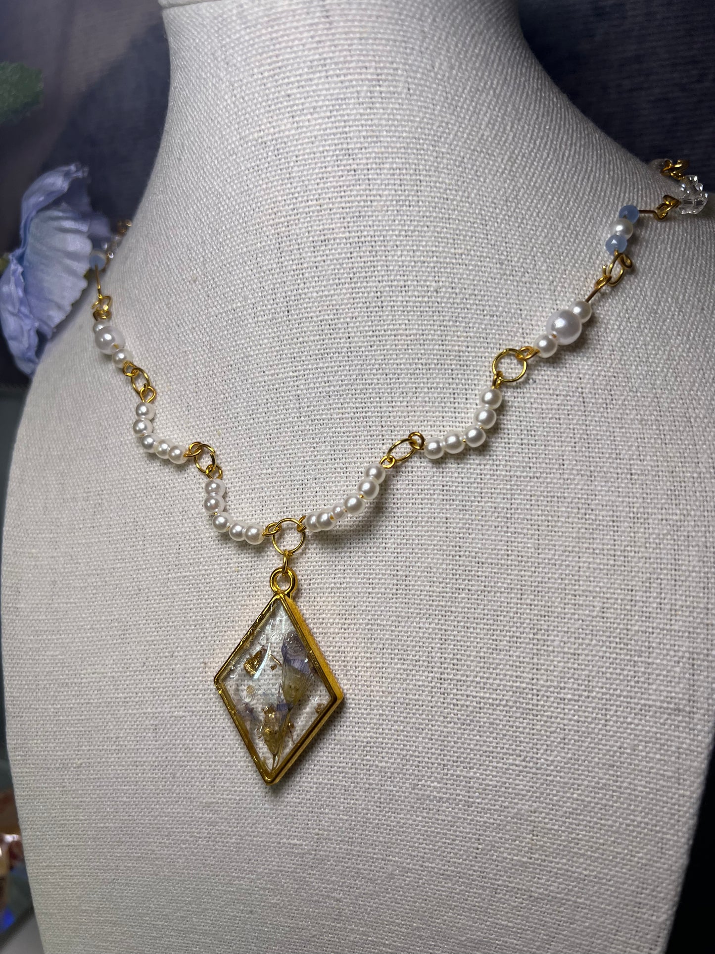 Royale Iris🪻 Necklace🏹