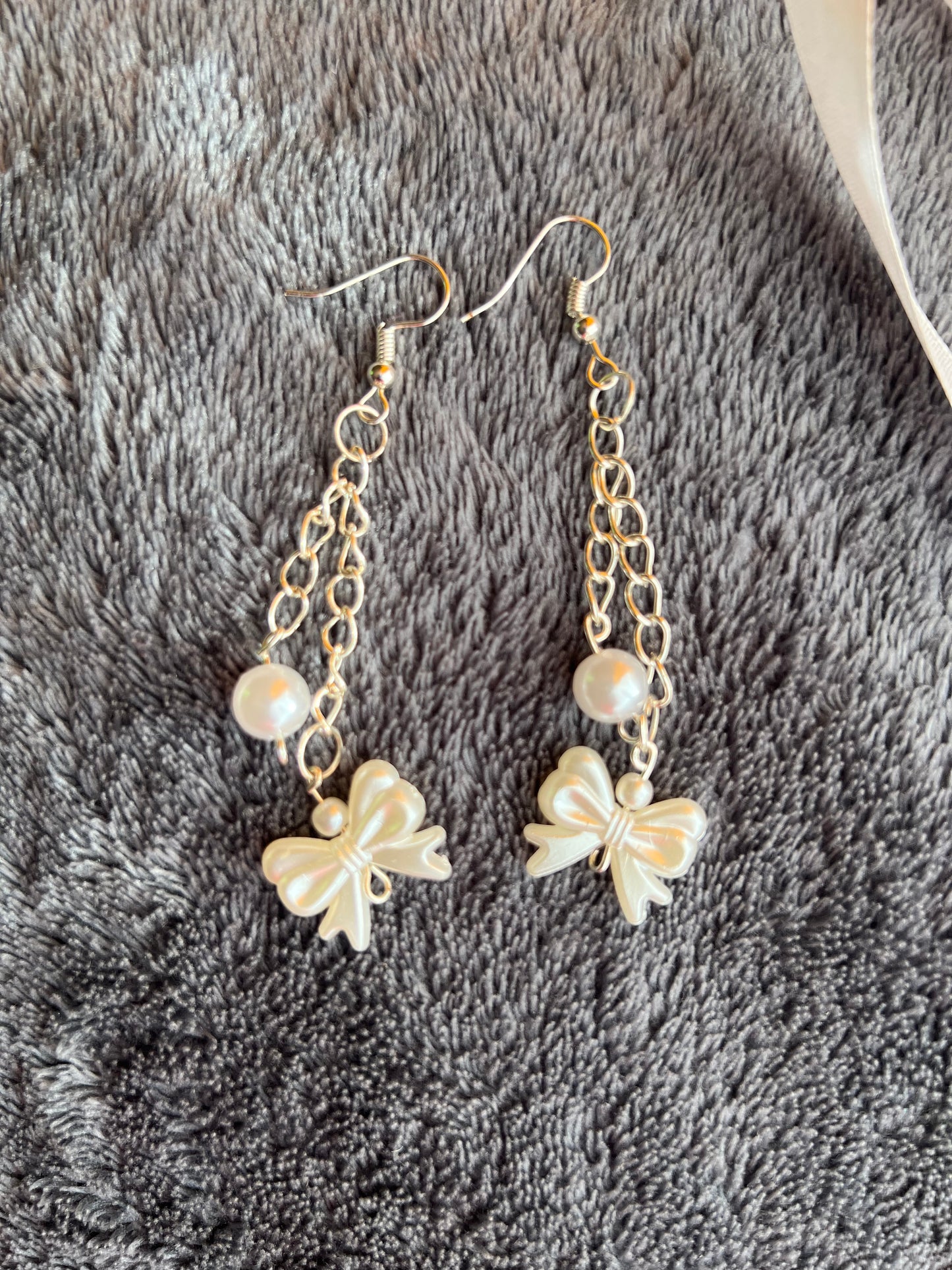 Bow Pearl Reimagined Earrings🎀🤍✨