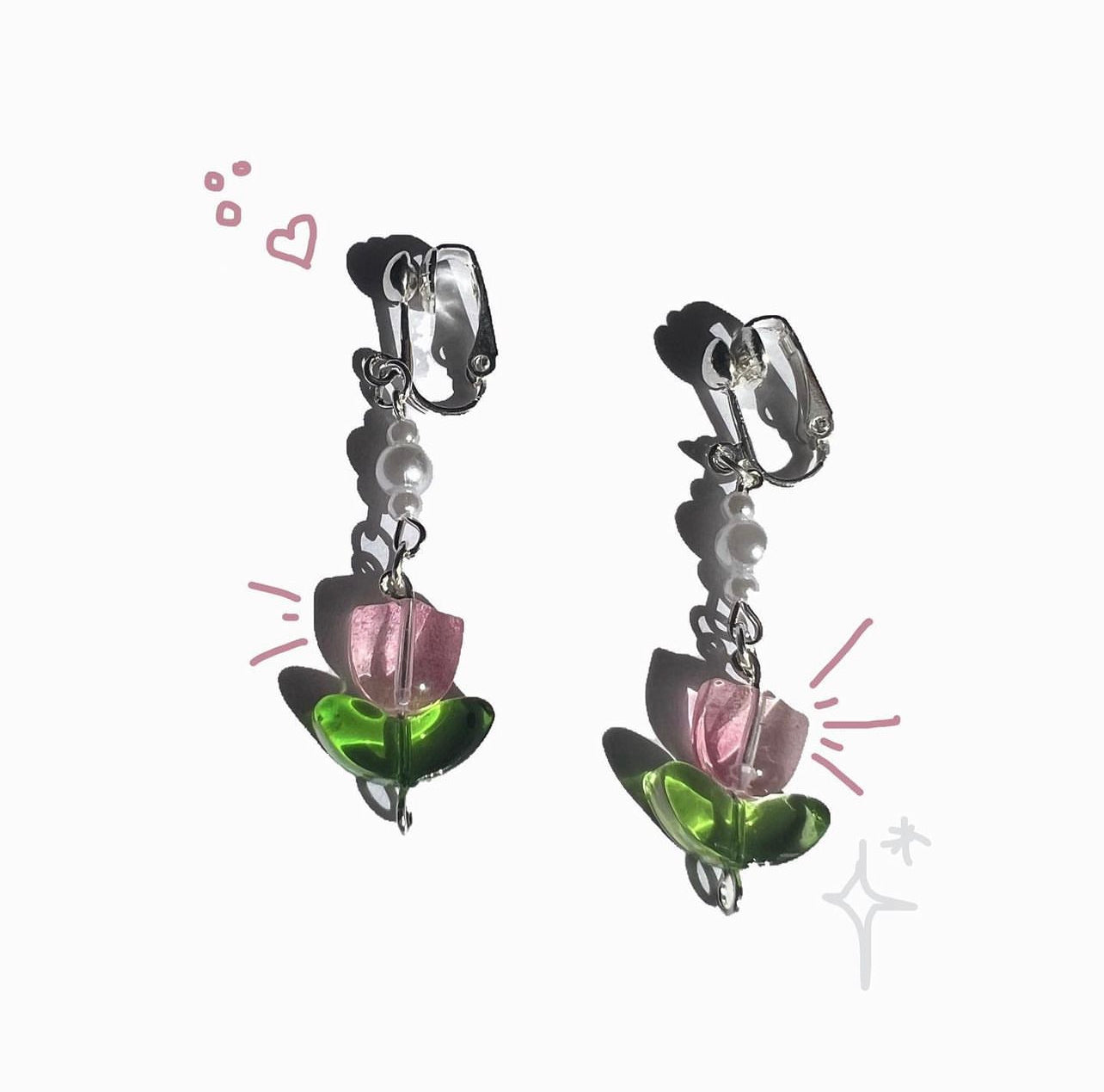 Pink Tulip Leaf 🍃 Earrings/Clip-on