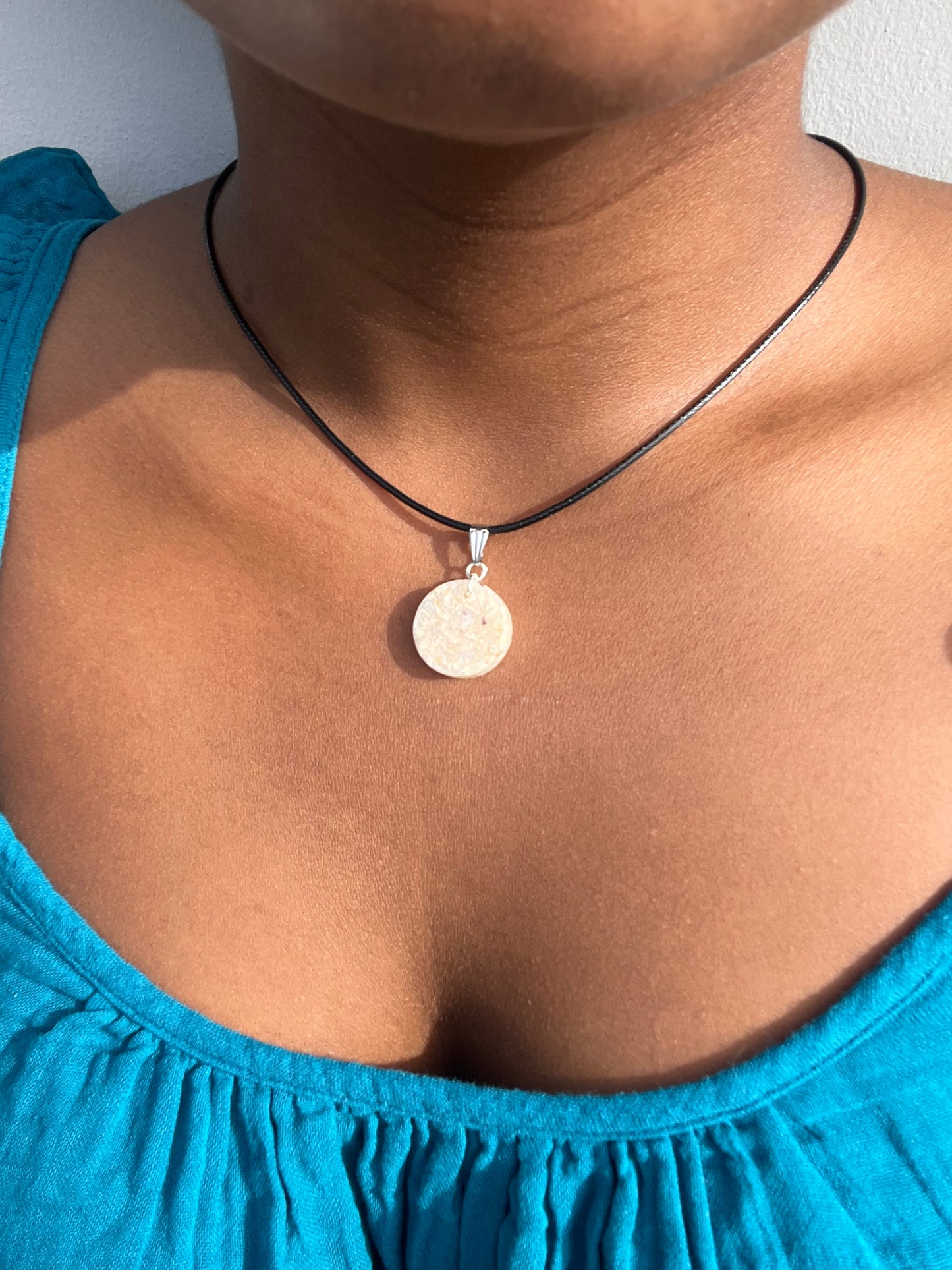 Coconut Flakes Necklace🥥