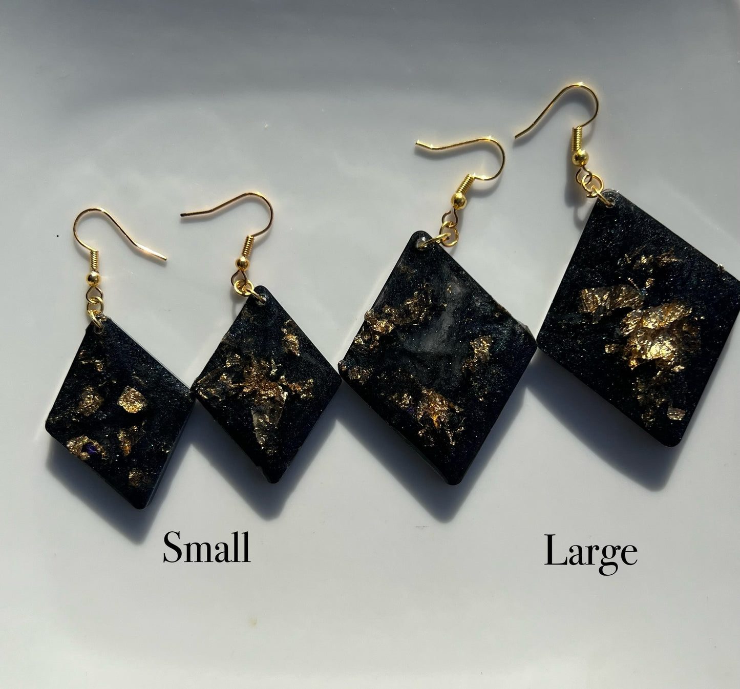 Gold/Silver Flakes Earrings✨🩶