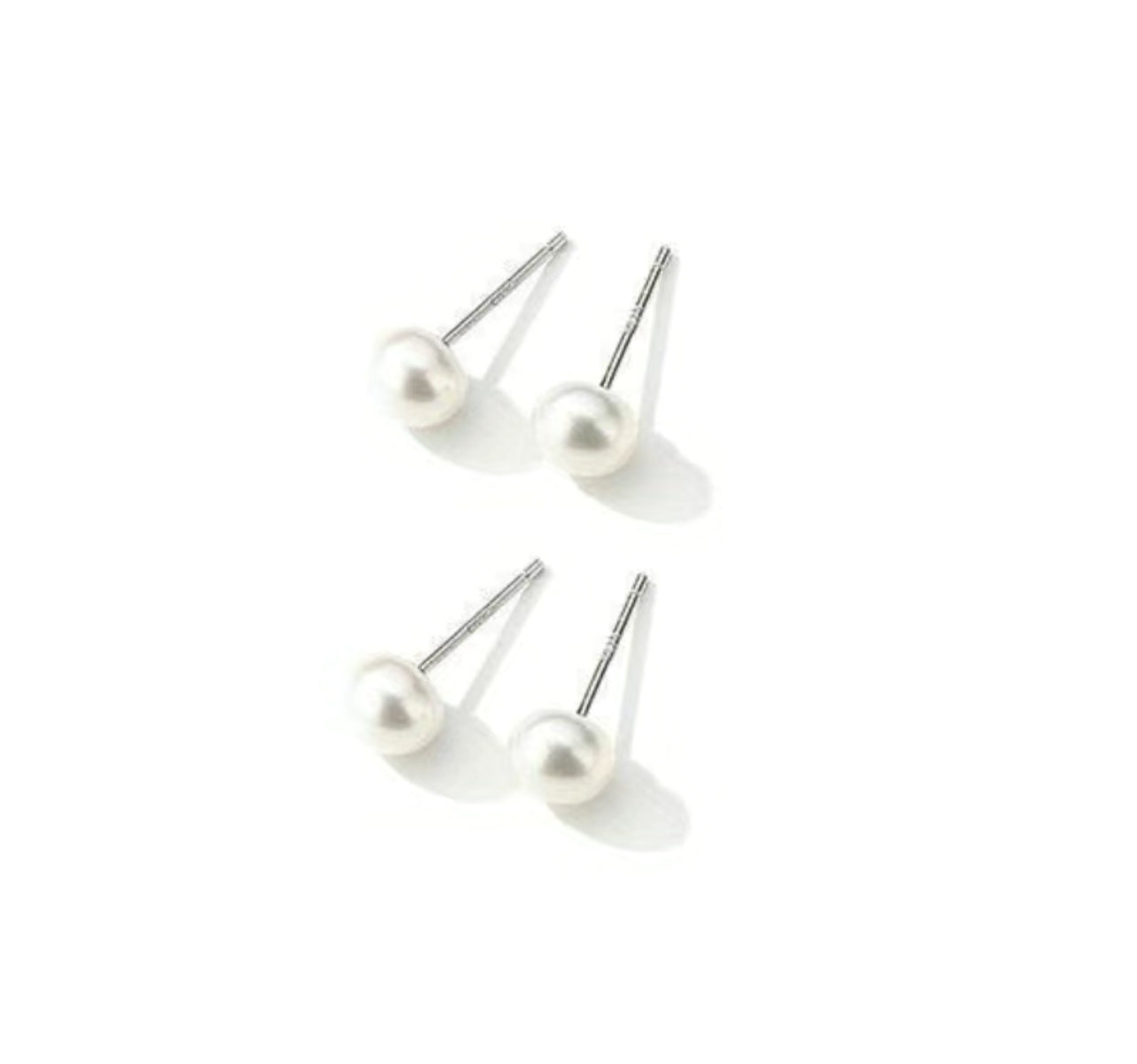 Pearl Stud Earrings🩶✨