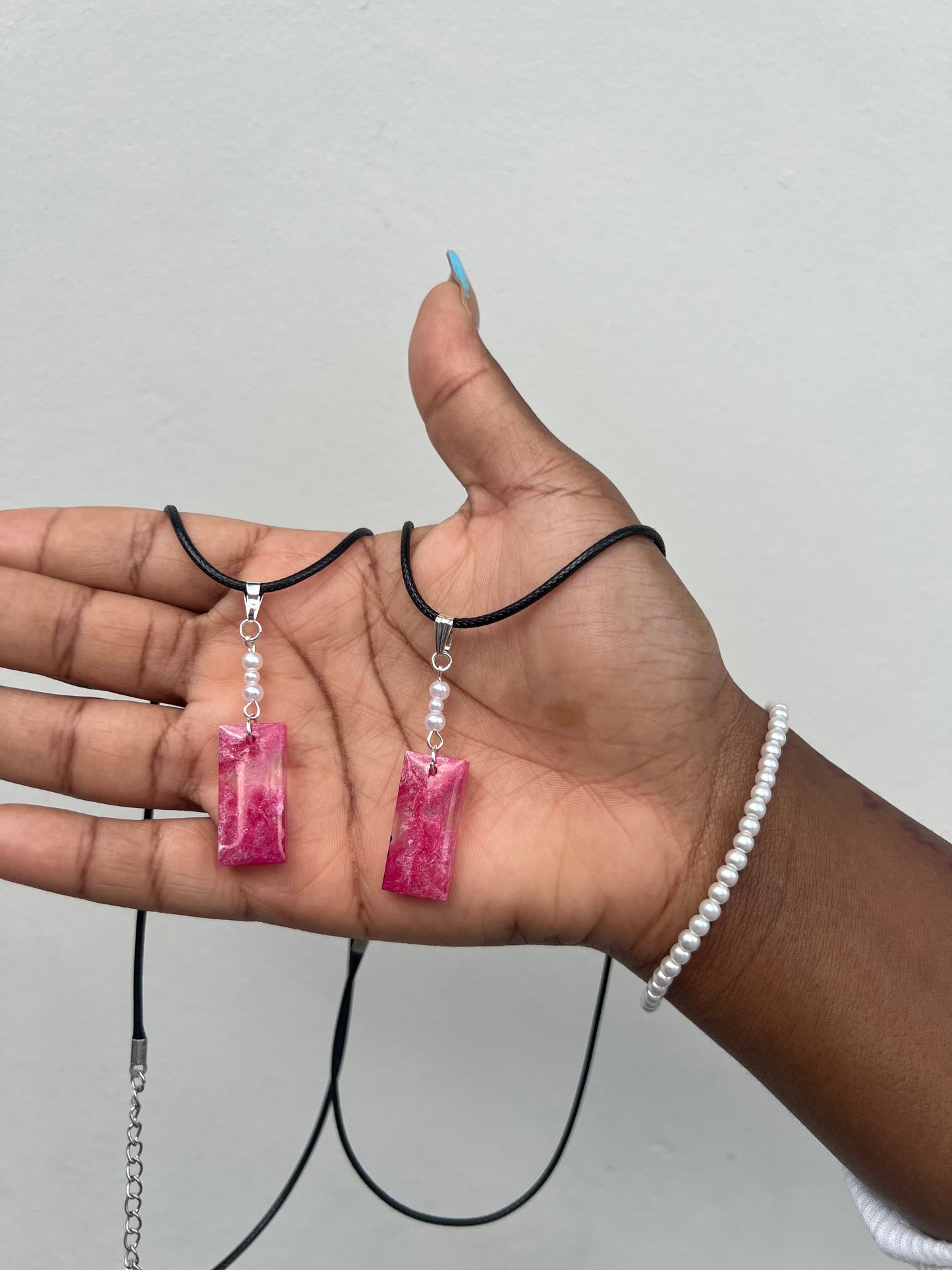 Fuchsia/Blush Pink Necklace 🎀