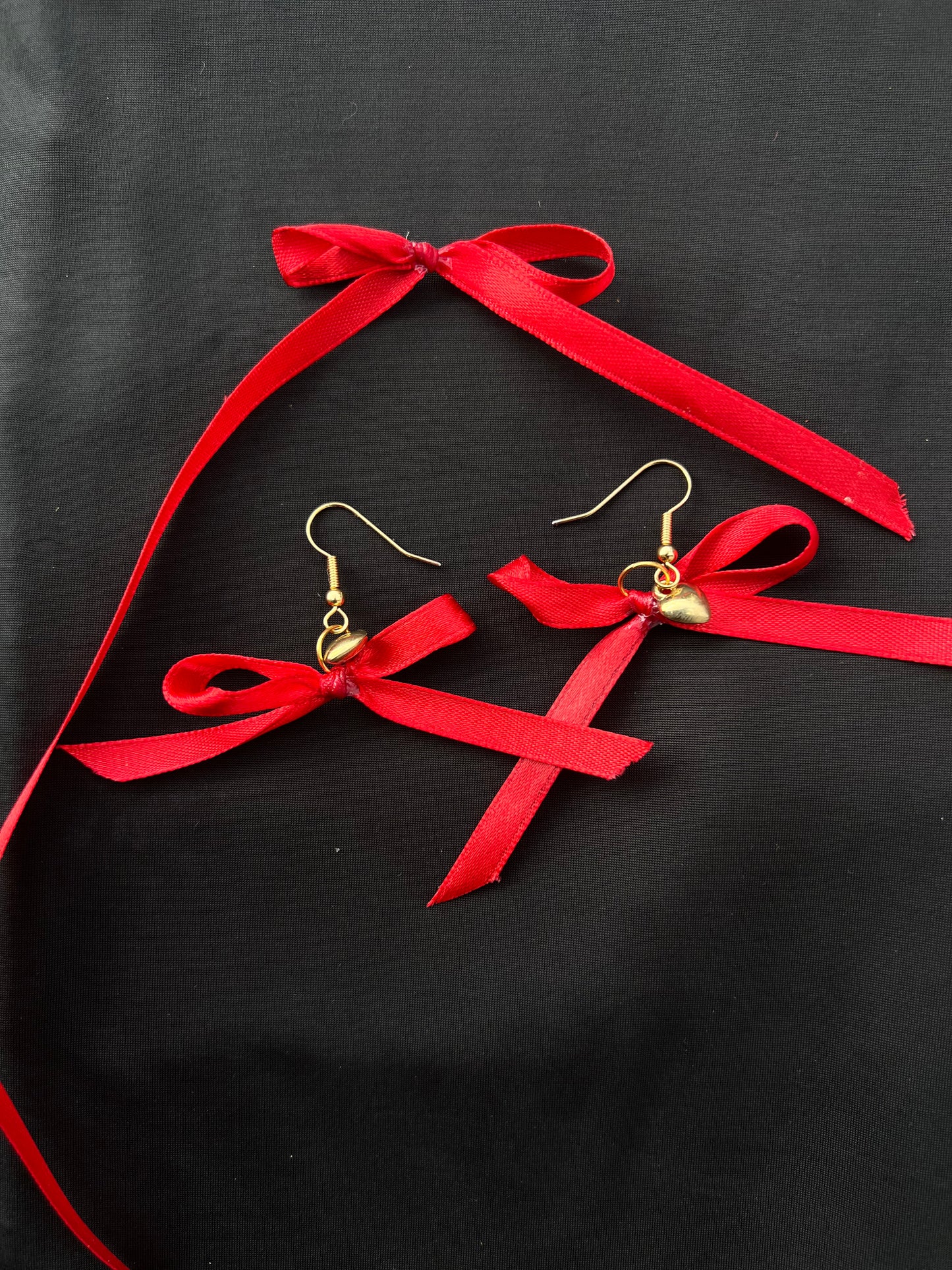 Bow-Heart Earrings♥️🧚🏽✨🎀