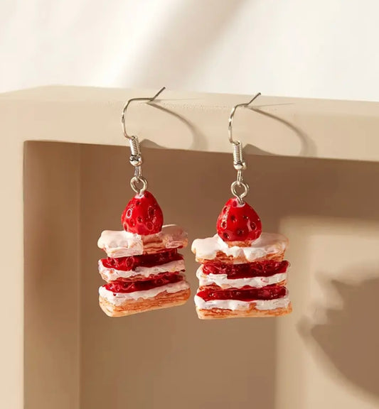 🍓Strawberry Cake Earrings🍰