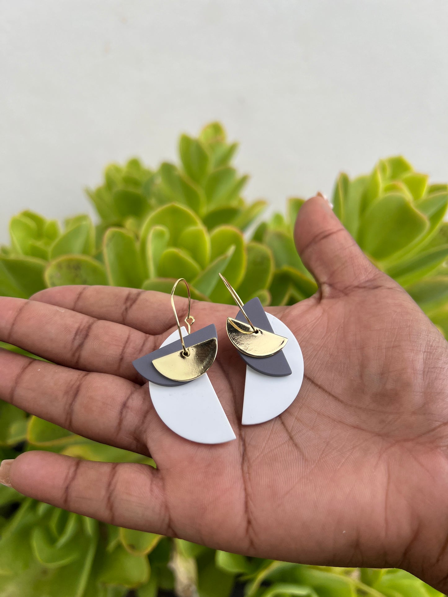Earthy Asymmetrical Earrings 🩶🎋 (3 colors)