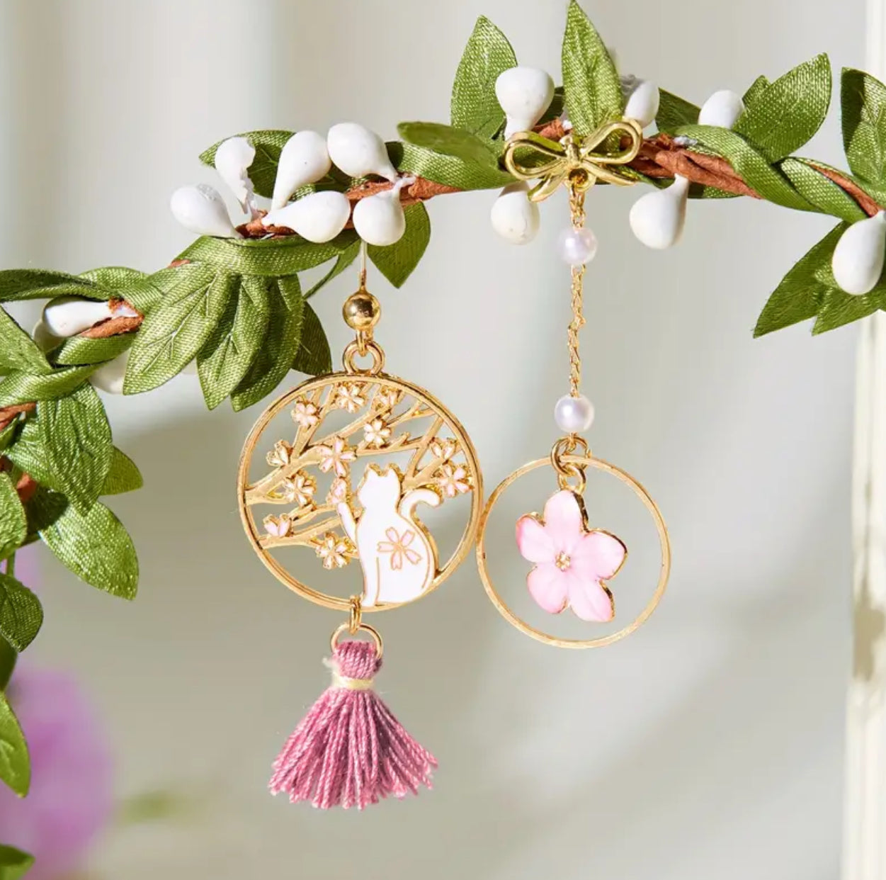 Bow & Sakura Cat Oriental Earrings 🌸🇯🇵