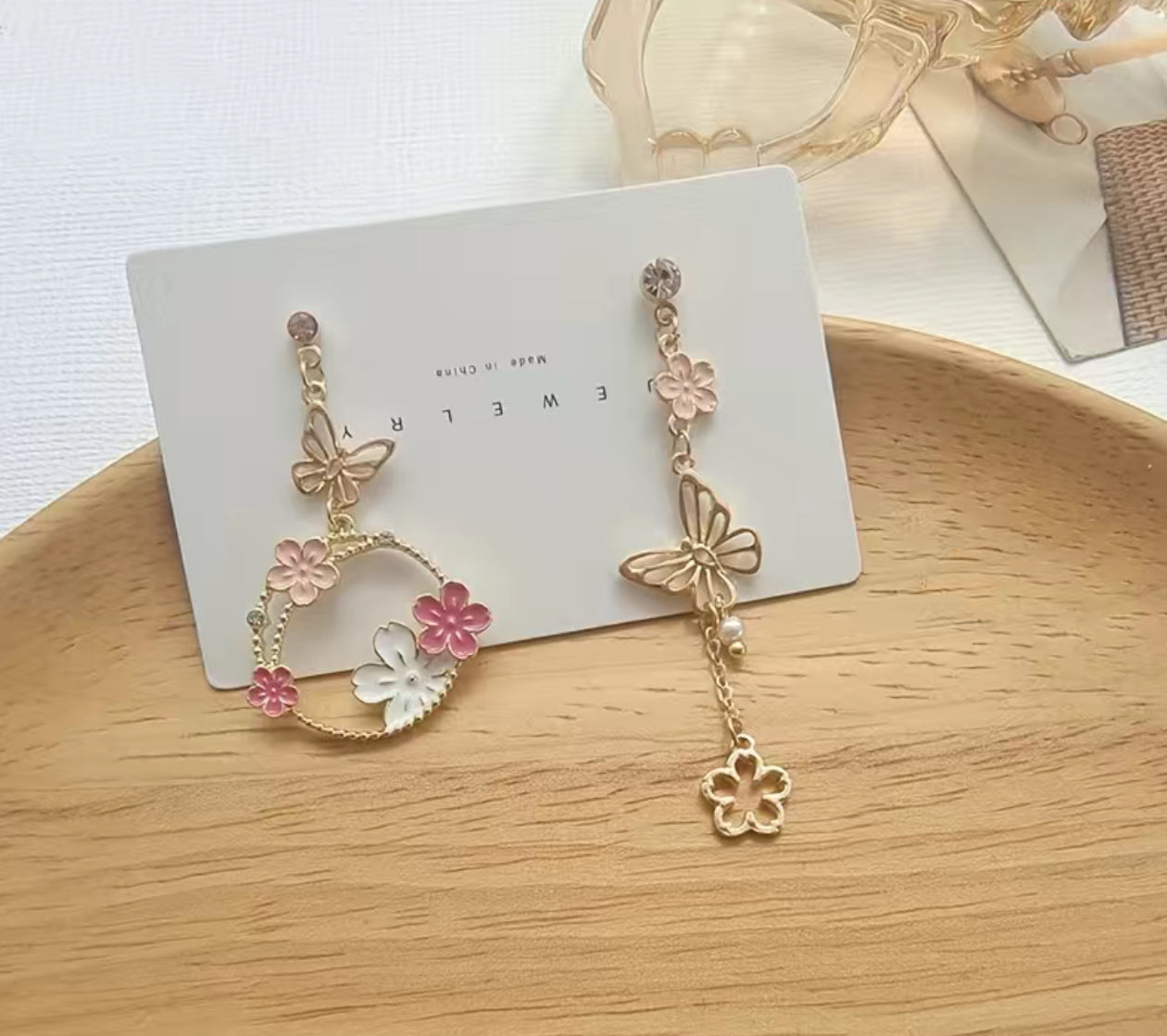 Butterfly Sakura🩷 Asymmetric Earrings