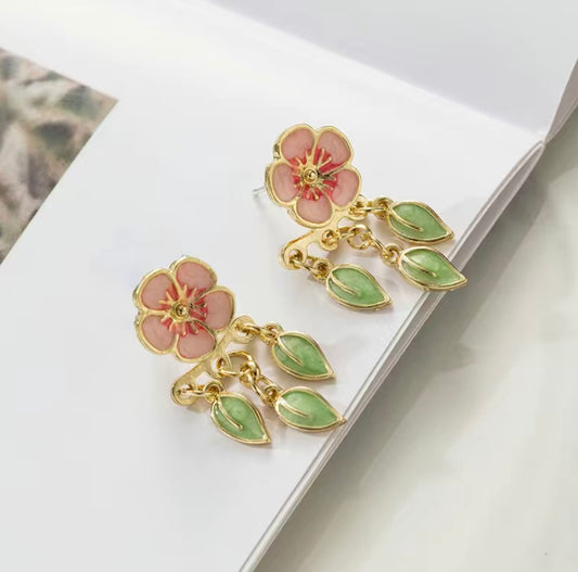 Peach Blossom 🌸 Earrings🍃