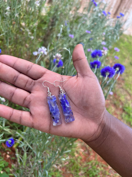🪻Bachelors Button Earrings🪺