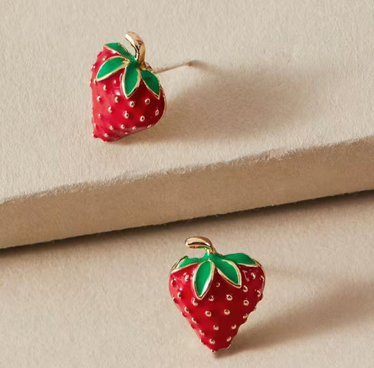 Dainty Strawberry Earrings🍓