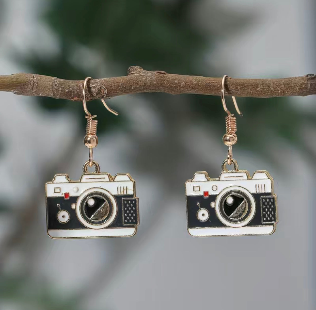 Cute Camera 📸 Earrings